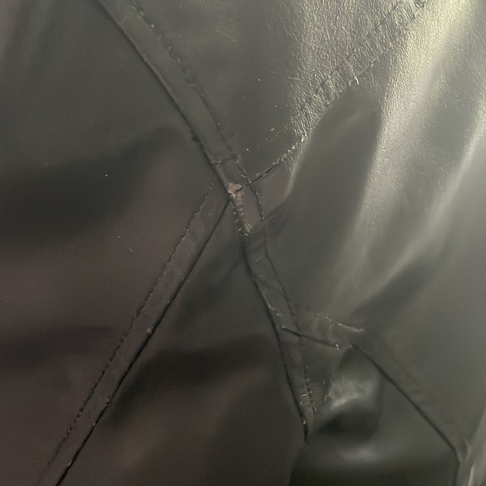 Women’s Jacket - Picture 3 of 11